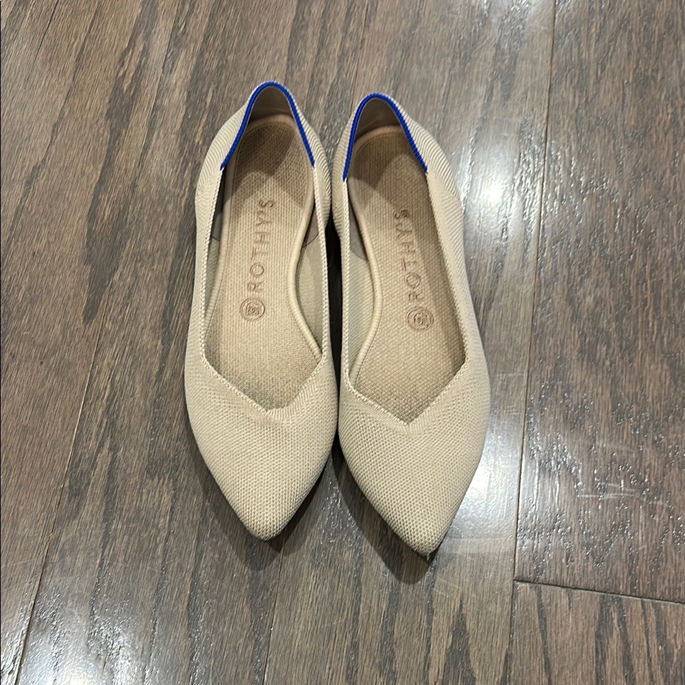 Women's Cream Flats